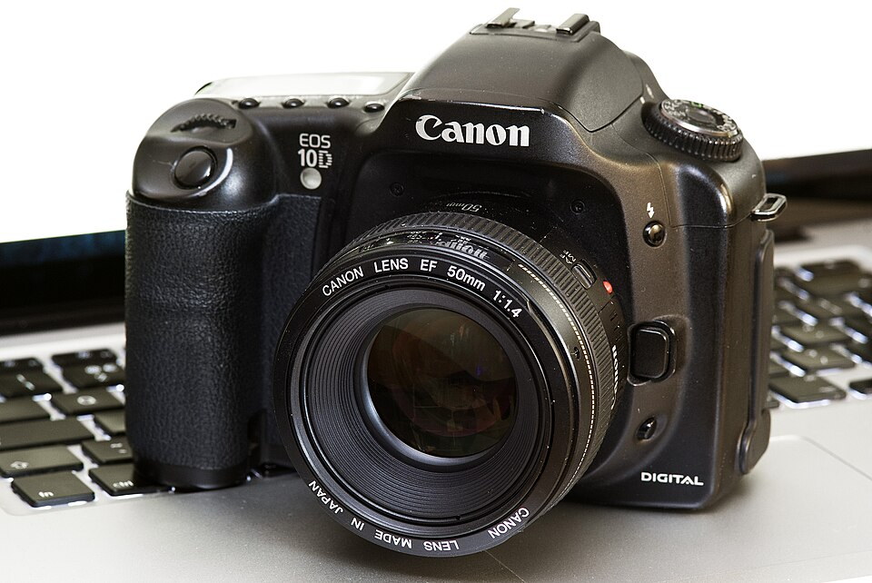 Canon EOS 10D, representative image