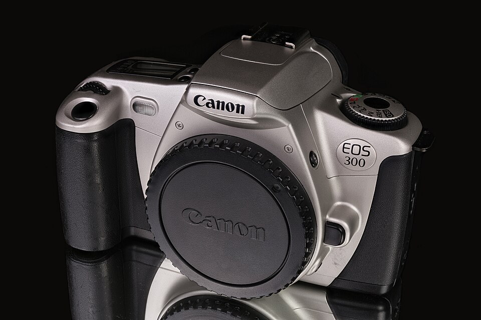 Canon EOS 300, representative image