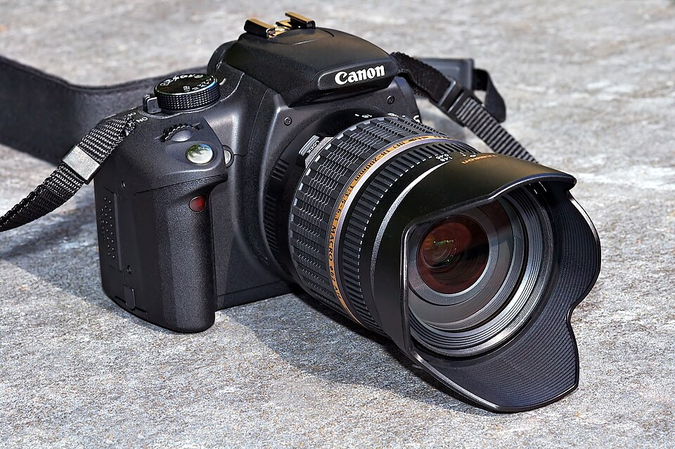 Canon EOS 350D, representative image