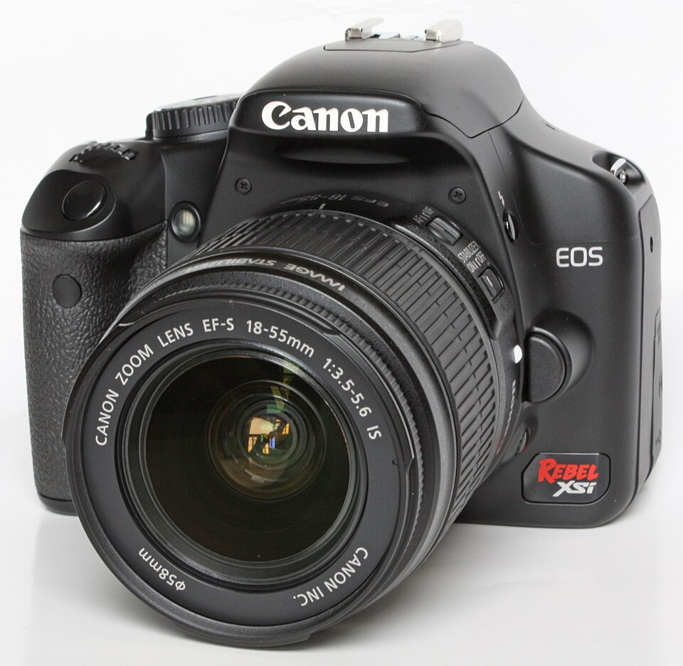 Canon EOS 450D, representative image