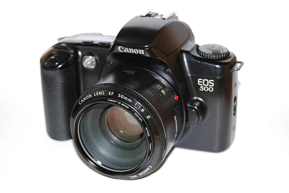 Canon EOS 500, representative image