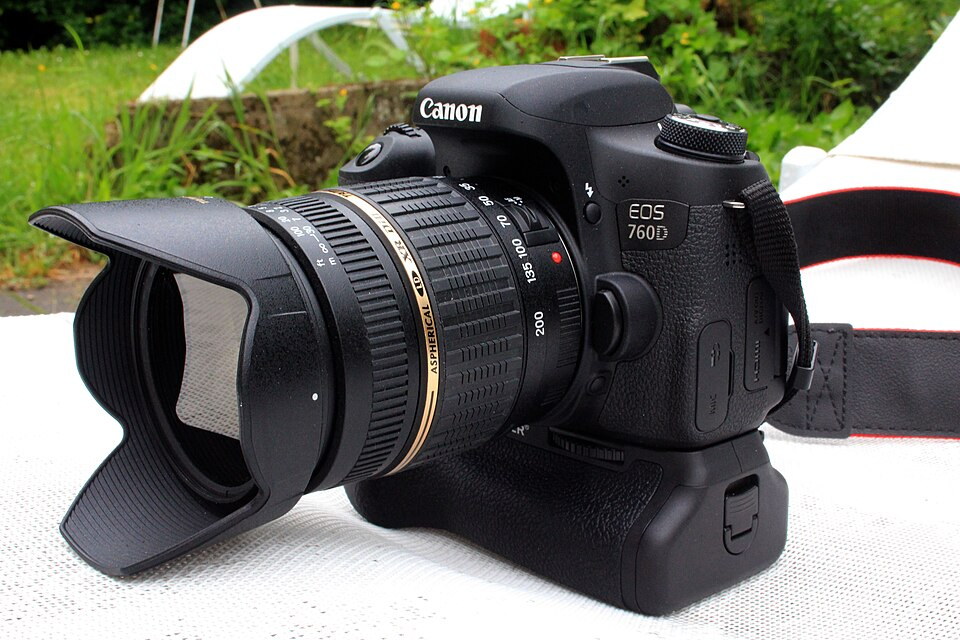 Canon EOS 760D, representative image