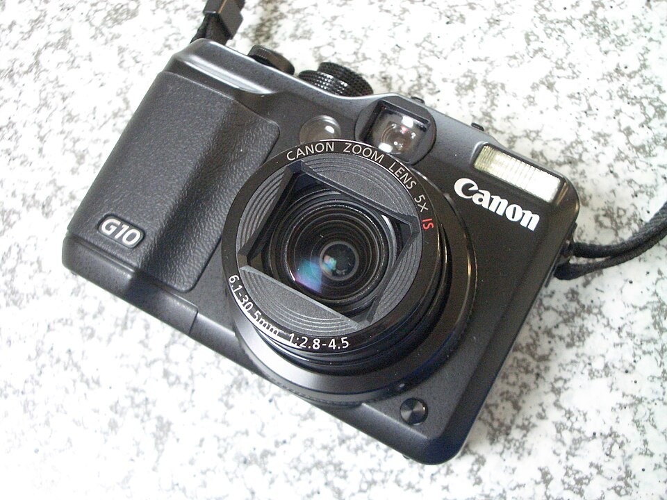 Canon PowerShot G10, representative image