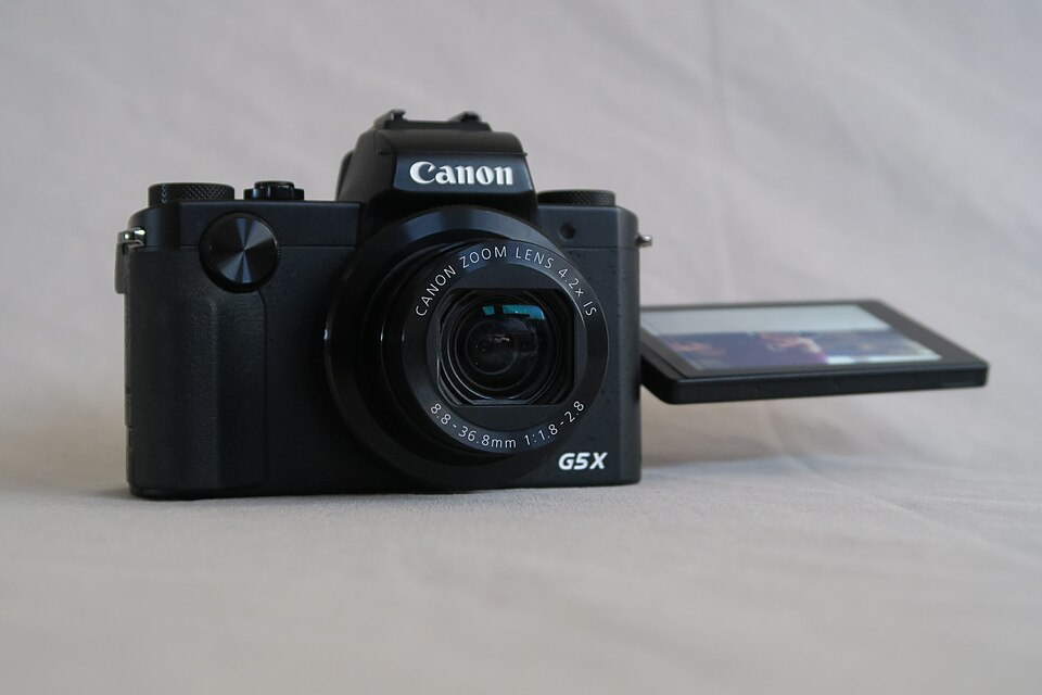 Canon PowerShot G5 X, representative image