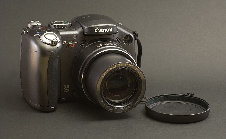 Canon PowerShot S3 IS, representative image