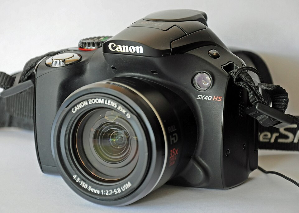 Canon PowerShot SX40 HS, representative image
