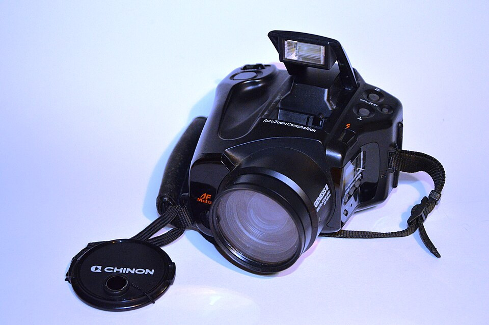 Chinon Genesis III, representative image