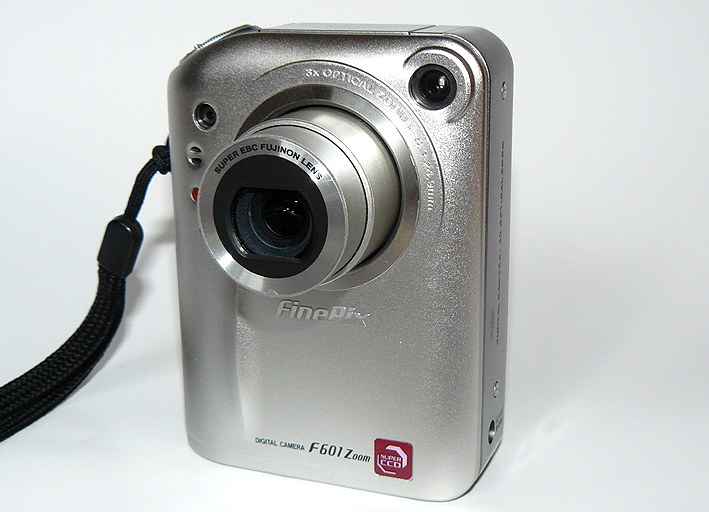 Fujifilm FinePix F601 Zoom, representative image