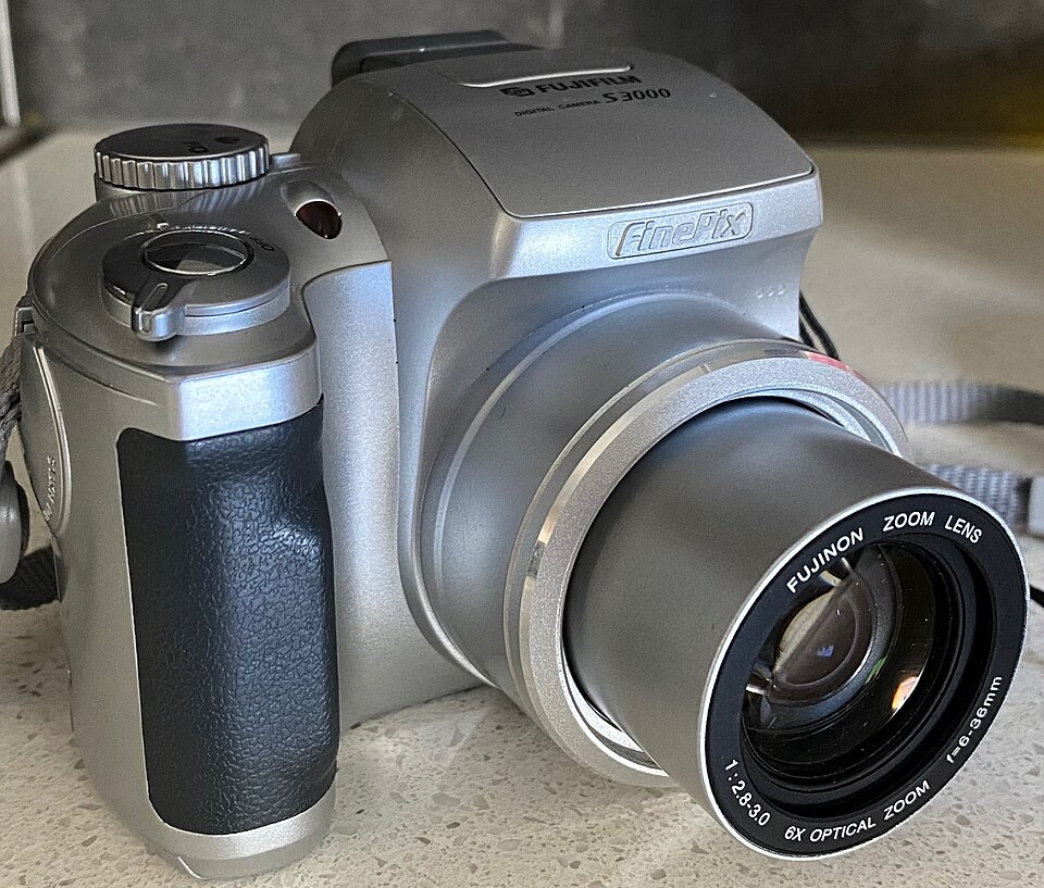 Fujifilm FinePix S3000, representative image