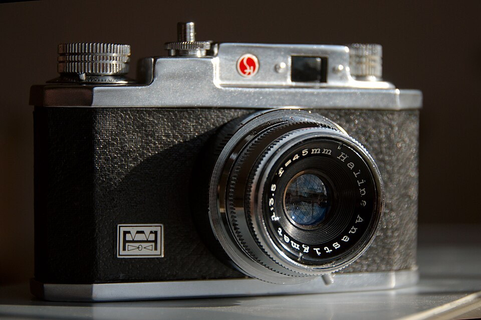 Halina 35X, representative image