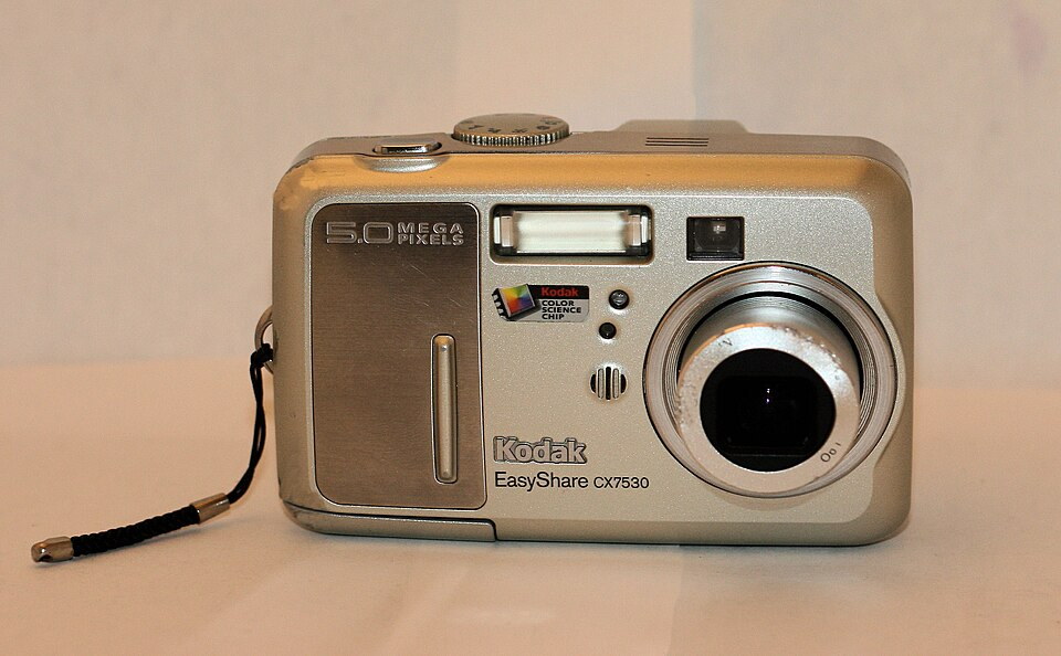 Kodak EasyShare CX7530, representative image