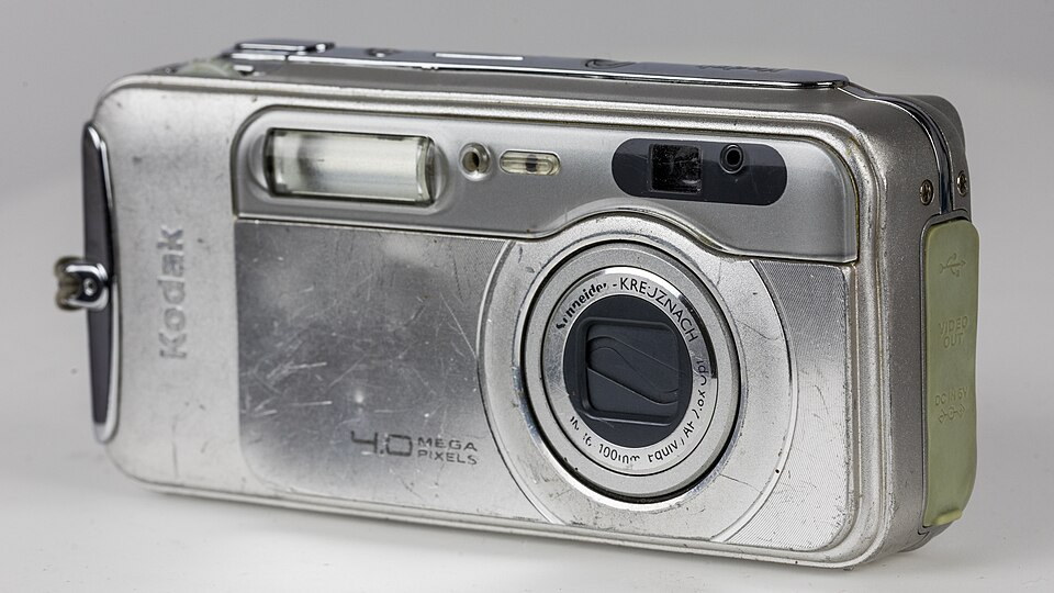 Kodak EasyShare LS743, representative image