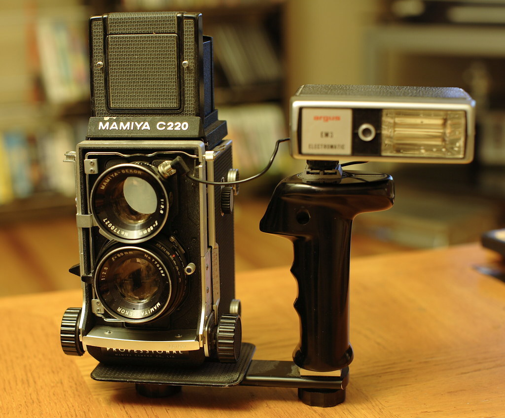 Mamiya C220, representative image