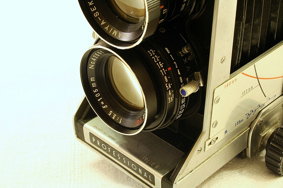 Mamiya C33, representative image