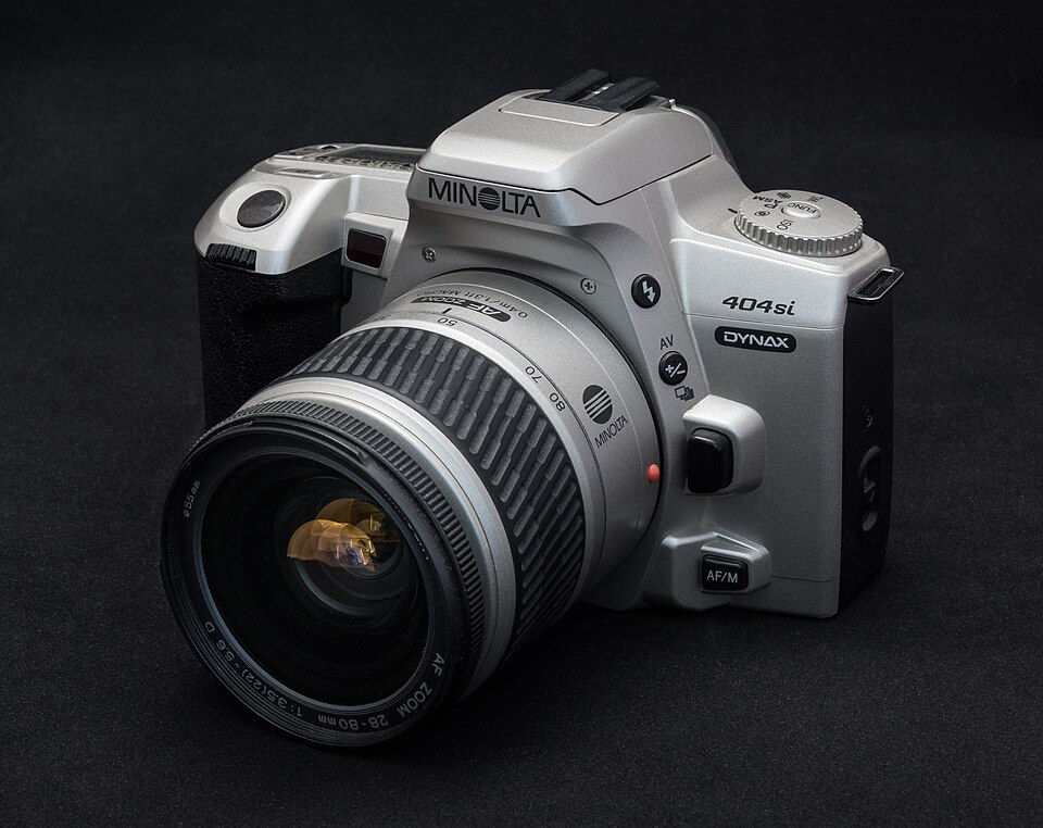 Minolta Dynax 404si, representative image