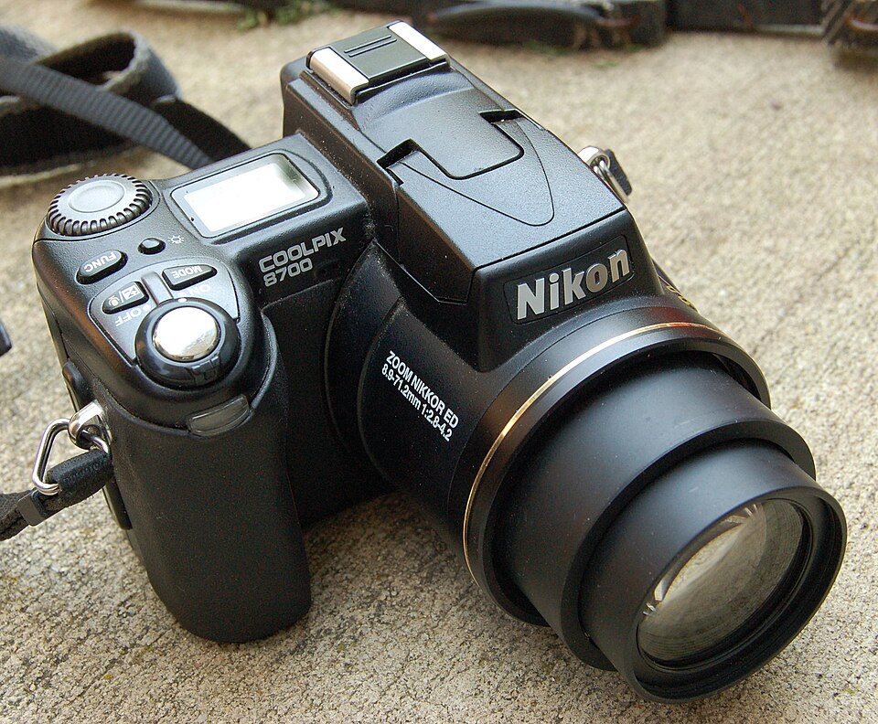 Nikon Coolpix 8700, representative image