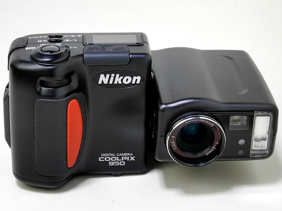 Nikon Coolpix 950, representative image