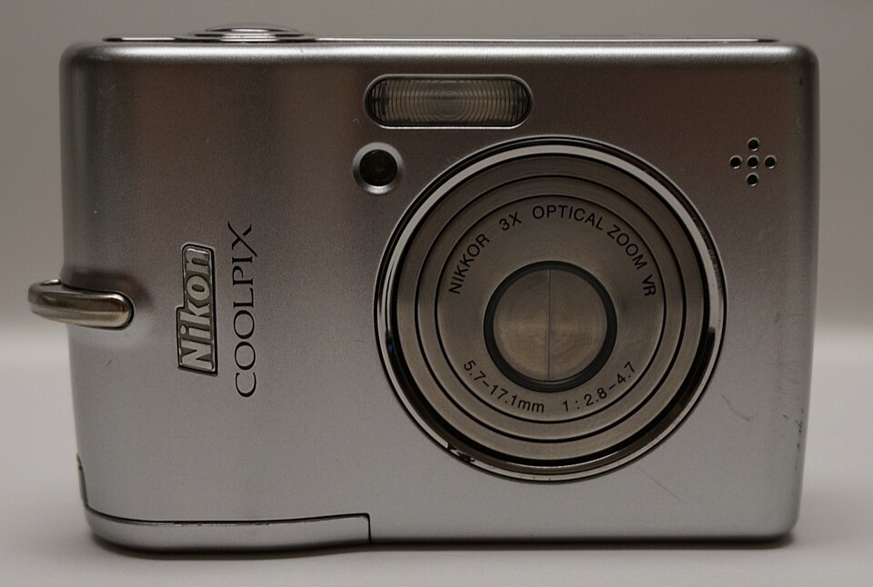 Nikon Coolpix L12, representative image