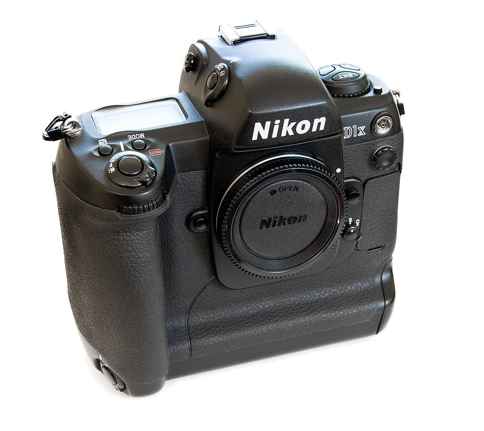 Nikon D1X, representative image