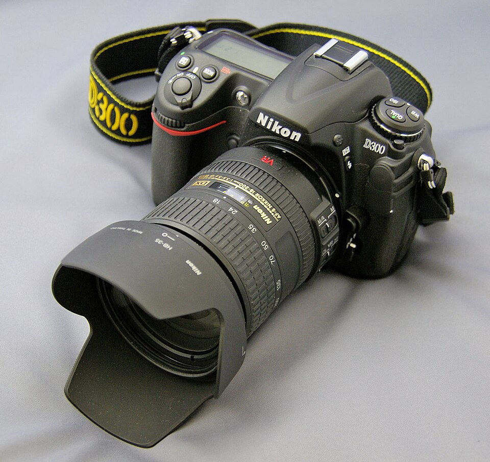 Nikon D300, representative image