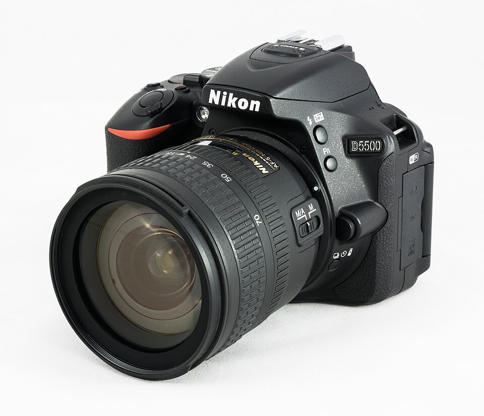 Nikon D5500, representative image