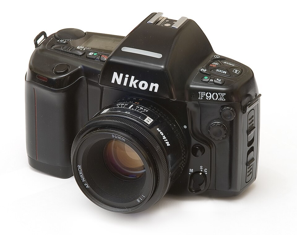Nikon F90X, representative image