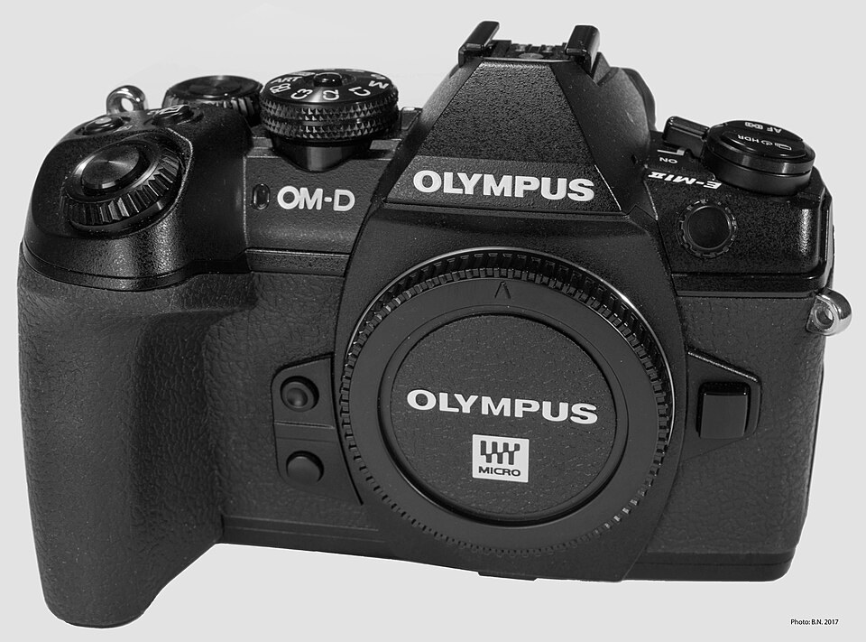 Olympus OM-D E-M1 Mark II, representative image