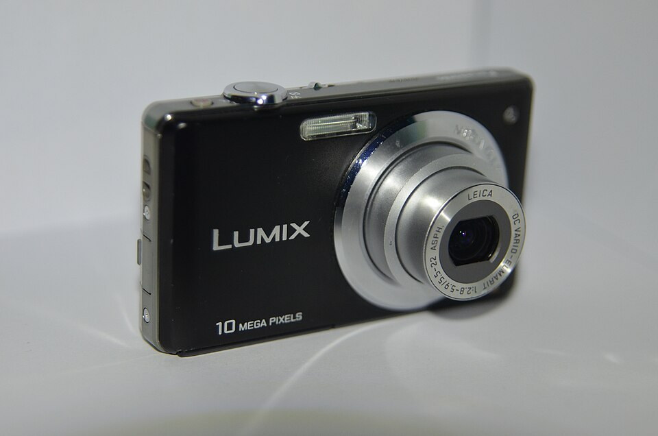 Panasonic Lumix DMC-FS62, representative image