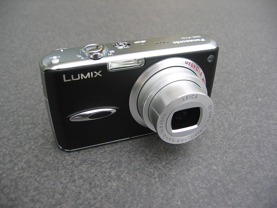 Panasonic Lumix DMC-FX01, representative image
