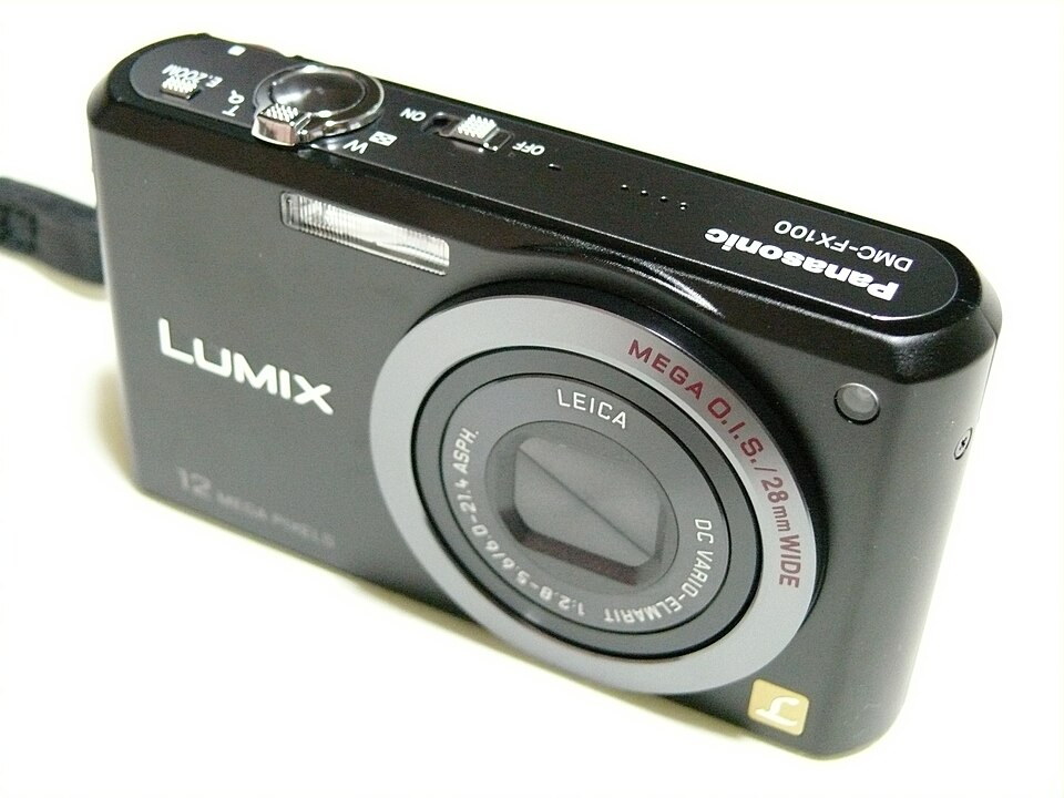 Panasonic Lumix DMC-FX100, representative image