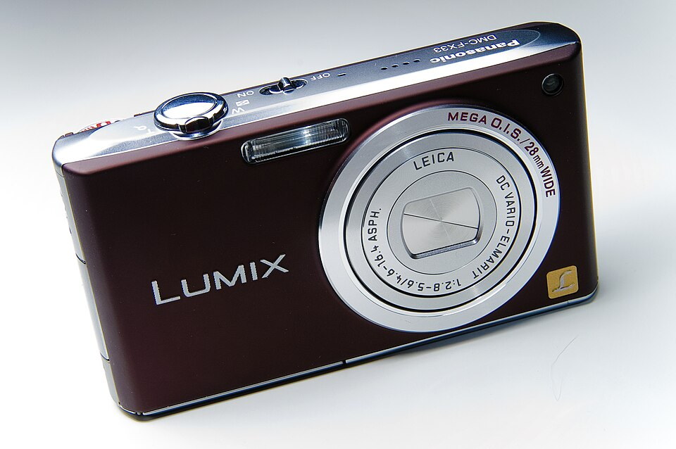 Panasonic Lumix DMC-FX33, representative image
