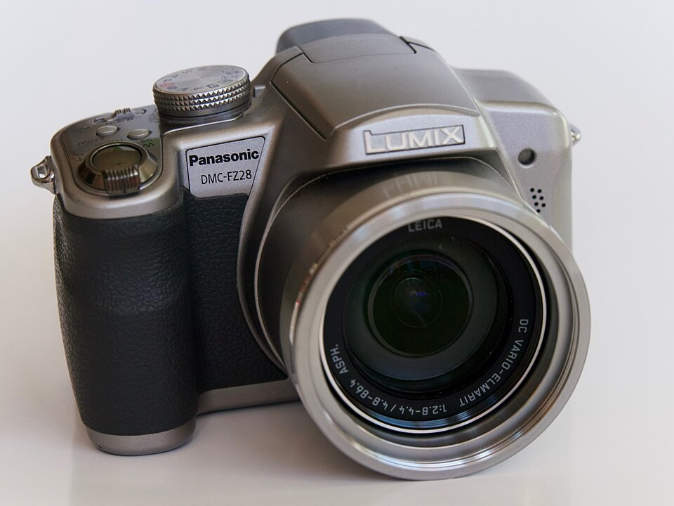 Panasonic Lumix DMC-FZ28, representative image