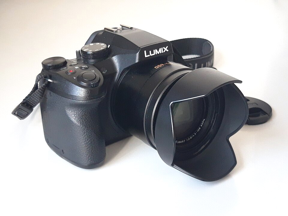 Panasonic Lumix FZ300, representative image