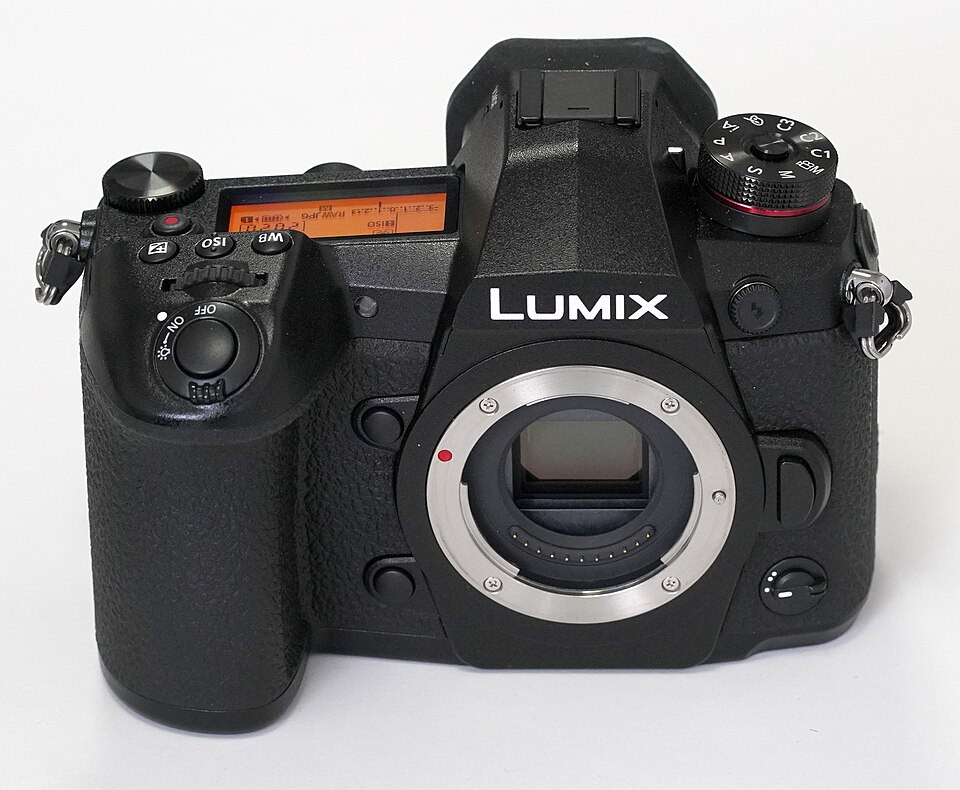 Panasonic Lumix G9, representative image