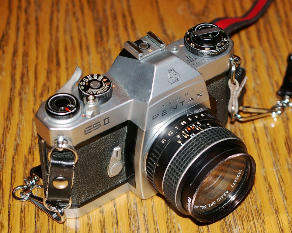 Pentax ES II, representative image