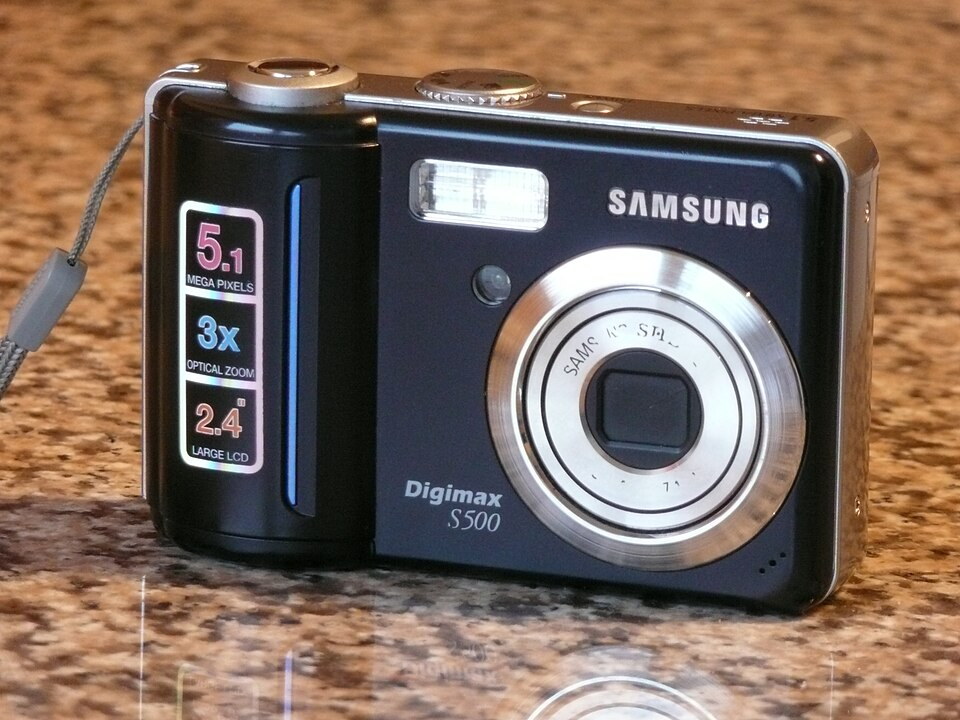 Samsung Digimax S500, representative image