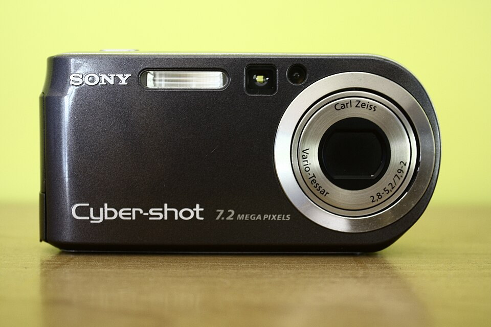 Sony Cyber-shot DSC-P200, representative image