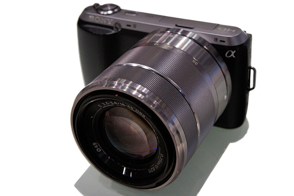 Sony NEX-C3, representative image