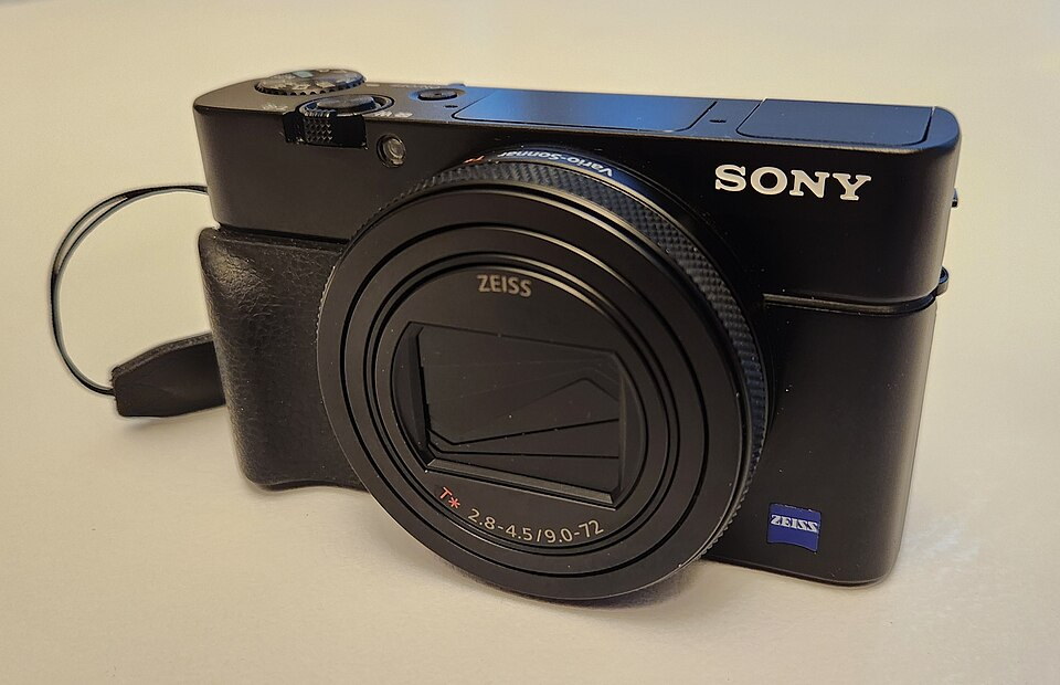 Sony RX100 VII, representative image