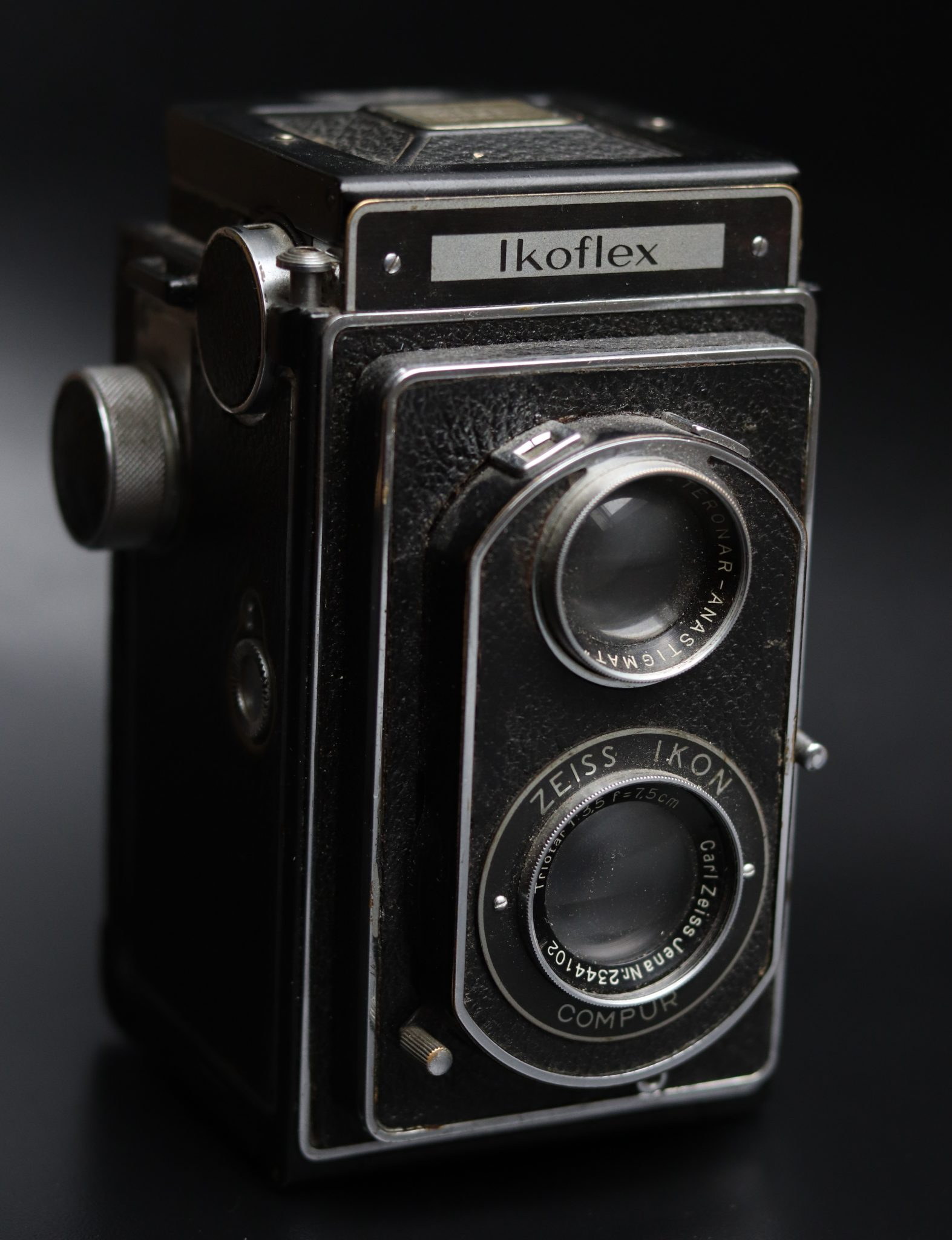 Zeiss Ikoflex, representative image